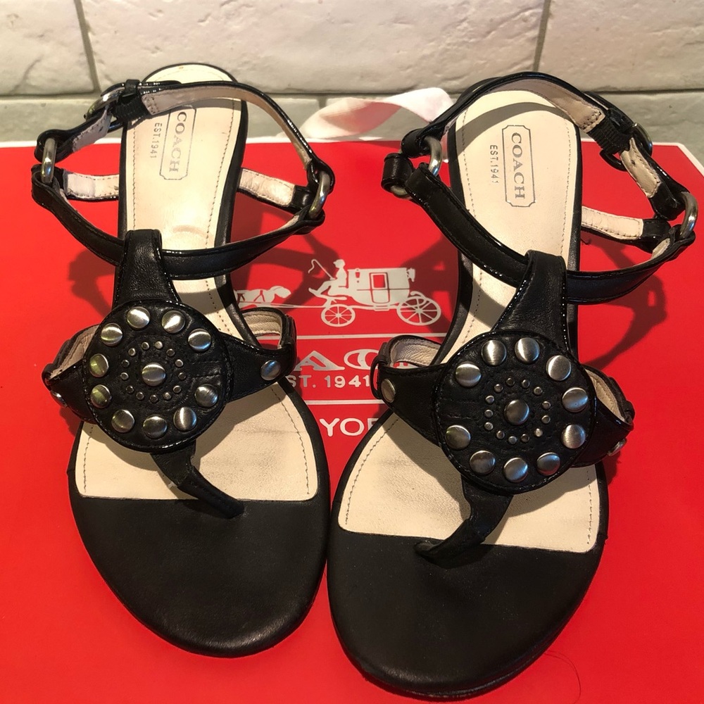 Coach Medallion Sandals EUC sz. 7